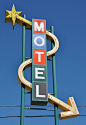 汽车旅馆招牌设计（Motel signage）