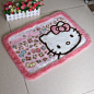 
Hello Kitty凯蒂猫 可爱地垫，不同的装修风格，可以选择合适的地垫搭配，在居室格调方面起到画龙点睛的效果,