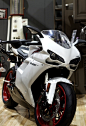 Ducati 848 Evo... New camera or this?