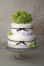 Green hydranger frilly wedding cake #采集大赛#
