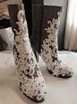 DIY : LACE BOOTS: 