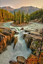 Chutes Sunwapta, Jasper National Park, Rocheuses canadiennes #Canada #Voyage #Paysage: 