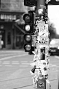 Photograph Traffic Lights Berlin by Cav3 Can3m on 500px
#过马路，等灯等灯#