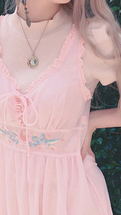 朵·April采集到ღ pink！pink！