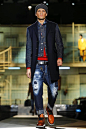 Dsquared2 Menswear Fall Winter 2014 Milan : At Dsquared2, twin designers Dean and Dan Caten are on a full fashion lockdown next season. Their fall/winter 2014 show turned a gimlet eye on prison garb and transformed some of the world&#;39s mo...