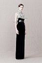 中世纪的低调奢华之美。（Alexander McQueen Pre-Fall 13）