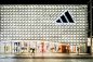 Adidas Brand Center / Storeage - 室内摄影，立面