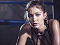 Gigi-Hadid-sports-bra-9.jpg (800×600)