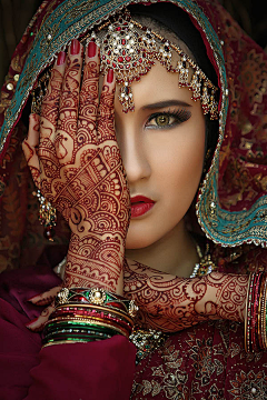 灬铃兰灬采集到印度の新娘
