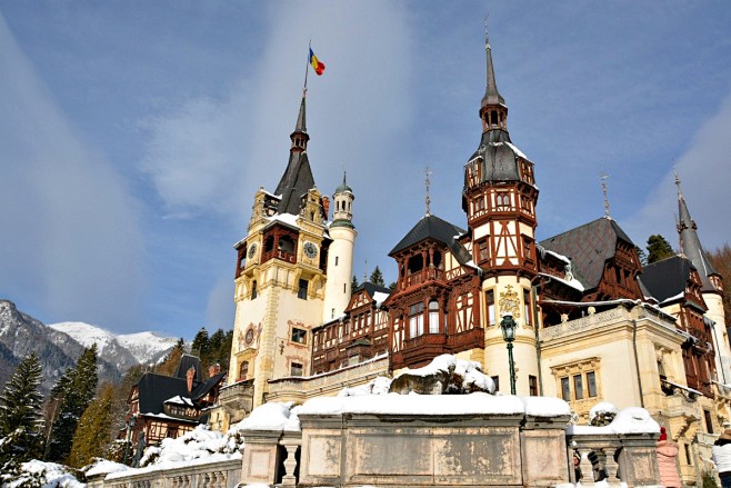 Peles-Castle-Romania...