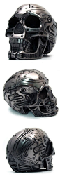 mechanical skull helmet: