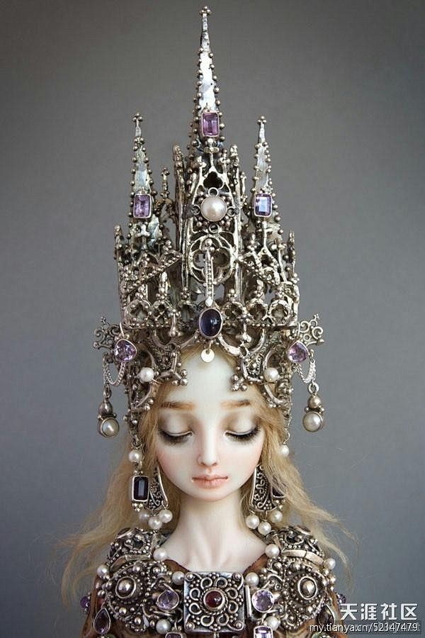 俄罗斯女艺术家做的陶瓷娃娃，美的不像话。...