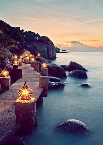 泰国
Seaside Lanterns,...