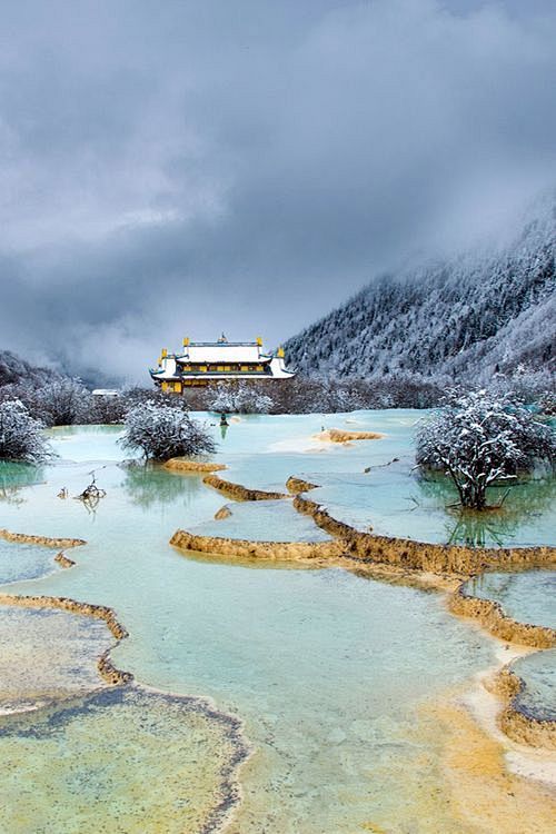 Huanglong, China 