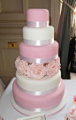 粉白玫瑰婚礼蛋糕,