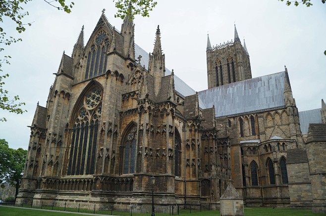 lincoln5_cathedral.j...