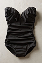 黑色泳装设计