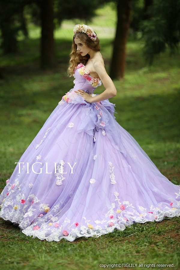 日本婚纱品牌 TIGLILY 婚纱系列模...