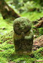 日本的小石像。
