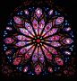 玫瑰窗 | 玫瑰窗（the rose window），也称玫瑰花窗，为哥特式建筑的特色之一，指中世纪教堂正门上方的大圆形窗，内呈放射状，镶嵌着美丽的彩绘玻璃，因为玫瑰花形而得名