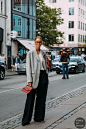 Copenhagen-SS-22-day-1-by-STYLEDUMONDE-Street-Style-Fashion-Photography_95A5860.jpg (1400×2100)