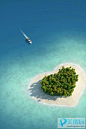 塔法卢阿岛Tavarua，是在斐济西部马马努萨群岛一个岛屿，位于17°51′28″S 177°12′06″E。是一个心形岛，陆地面积120,000平方米（29英亩）。该岛靠近维提岛，由珊瑚礁包围。_伊少凡的图片分享