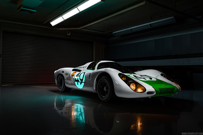 Porsche 907 on Behan...