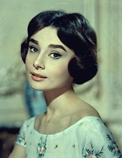 豆爺の江湖采集到Audrey Hepburn