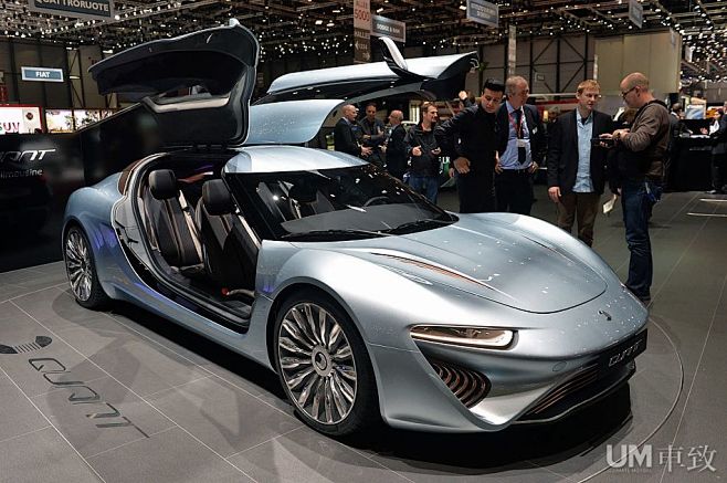 QUANT e-Sportlimousi...