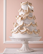 婚礼蛋糕-精致的白色婚礼蛋糕