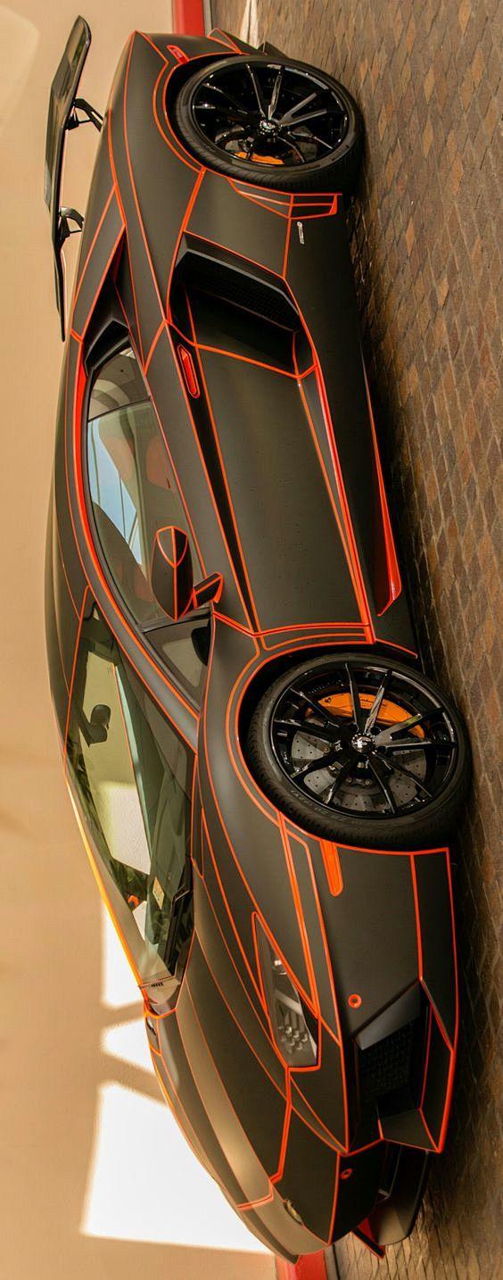 Lamborghini Aventado...