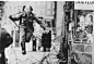 「逃兵」——美国《国家地理》杂志社记者彼德·列宾。1961年8月13日凌晨，在铁丝网网成的柏林墙即将封闭的一瞬间，一位参与围墙行动的东德士兵突然跃过铁丝网，投奔西德一方。柏林墙从建立的那天起，就开始倒塌。