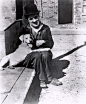 Chaplin, Charlie (A Dog's Life)_01.jpg (1218×1467) #影视# #老明星# #经典#
