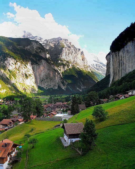 伯恩阿爾卑斯山，瑞士。