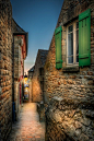 crescentmoon606:

Empty street in Mont Saint Michel by Jacob Surland on 500px 3HDR
