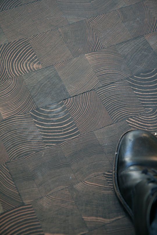 End-grain floor