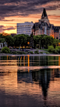 Delta-Bessborough-Hotel-Downtown-Saskatoon-Saskatchewan-Canada-1136x640.jpg 640×1,136 pixels