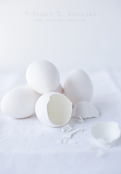 White eggshells by S...