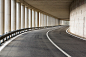 路,公路,隧道,公路隧道,柱子_6ac5cb373_Covered section of mountain highway near the town of Baunei_创意图片_Getty Images China