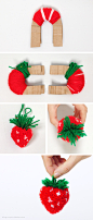 Strawberry Pom Pom Tutorial