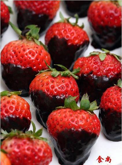 巧克力草莓-网上厨房
草莓用淡盐水泡洗净...