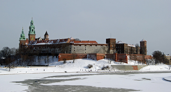 Wawel_hill,_Old_Town...