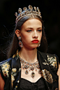 Dolce & Gabbana Spring 2018 Ready-to-Wear  Fashion Show Details : See detail photos for Dolce & Gabbana Spring 2018 Ready-to-Wear  collection.