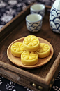 中国传统美食绿豆糕特写图片素材
