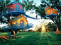 A Trio of Tree Houses | 29 Amazing Backyards That Will Blow Your Kids’ Minds