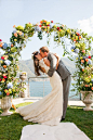 ceremony arch: 