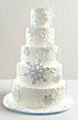 雪花冬季婚礼蛋糕,