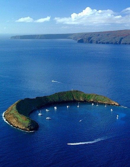 【夏威夷】月牙形小岛摩洛奇尼，这里有迷人...