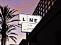 #建筑设计#洛杉矶Line酒店位于洛杉矶韩国街，由Sydell集团负责开发与运营，于2014年1月1日开业。酒店保留了1964年的设计，采用形象的全混凝土粗犷风格。酒店设计的灵感来源于周围建筑鲜明的韩国风格。酒店包括由Roy Choi担任主厨的餐厅（Kogi, Chego 和A-Frame的著名厨师），二人演唱组合Houston Brothers（La Descarga和Harvard & Stone的创始者）运营的酒吧，著名艺术和设计精品店Poketo，室内设计由Sean Knibb （Knib