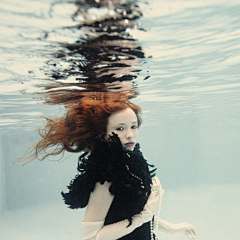 红尘陌上采集到要做一个柔美的女子&唯美水下摄影